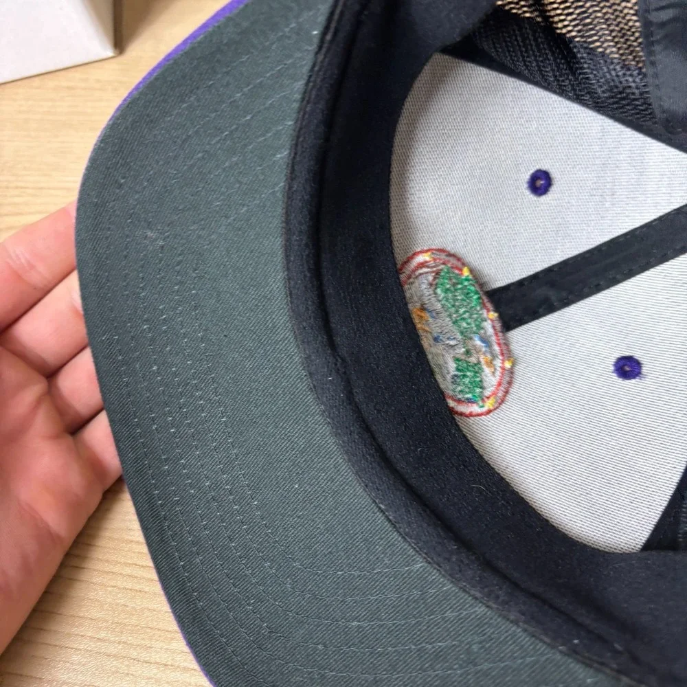 Everglades Isle Hat Cap Snap Back Purple Black Adjustable Mens